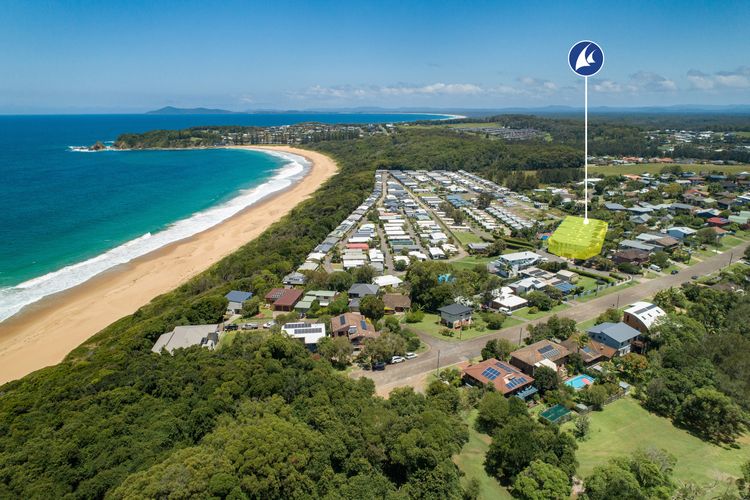 16/21A Red Head Road