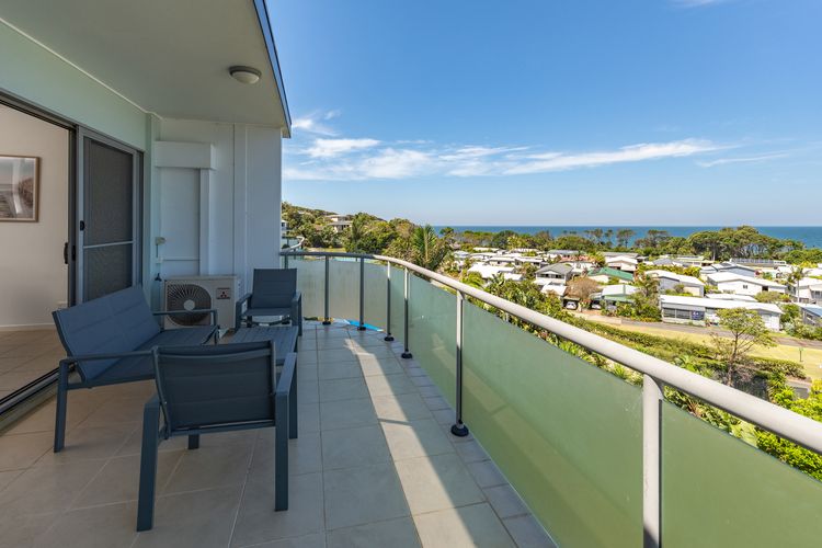 16/21A Red Head Road