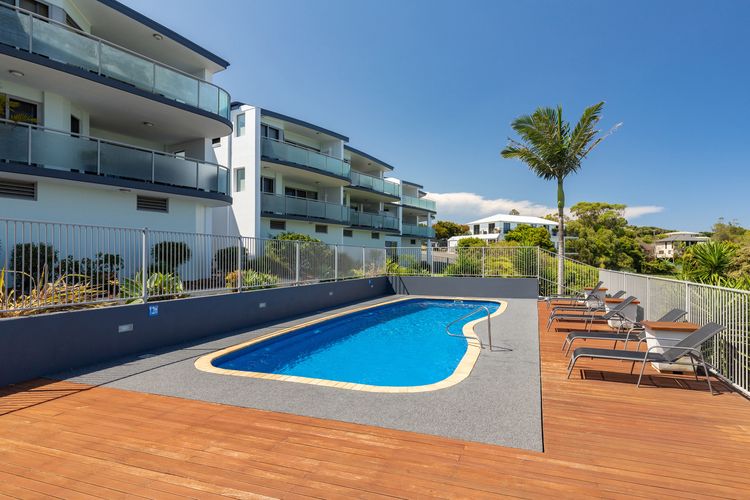 16/21A Red Head Road