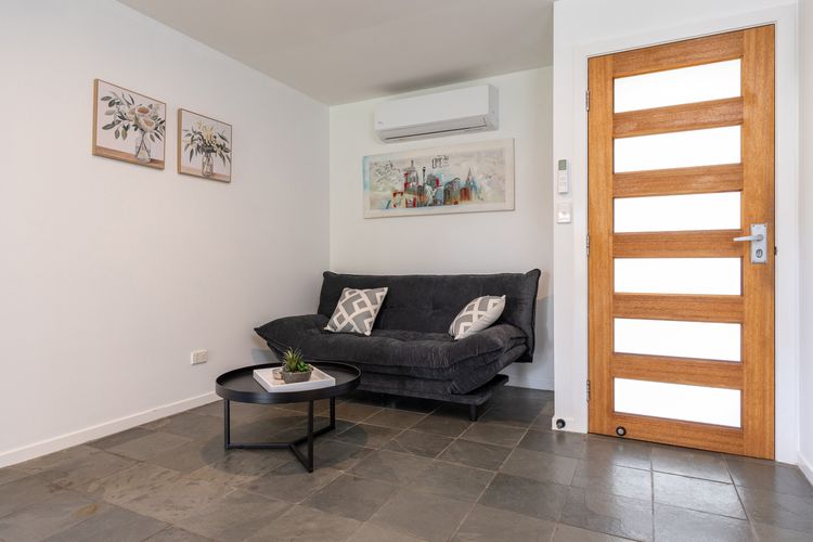 Forster Haven on Karloo – Bright, Stylish & Central