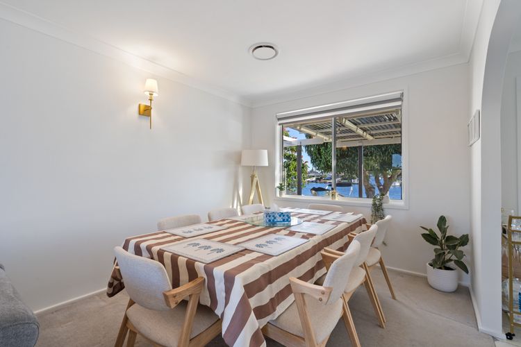 4 Murray Avenue