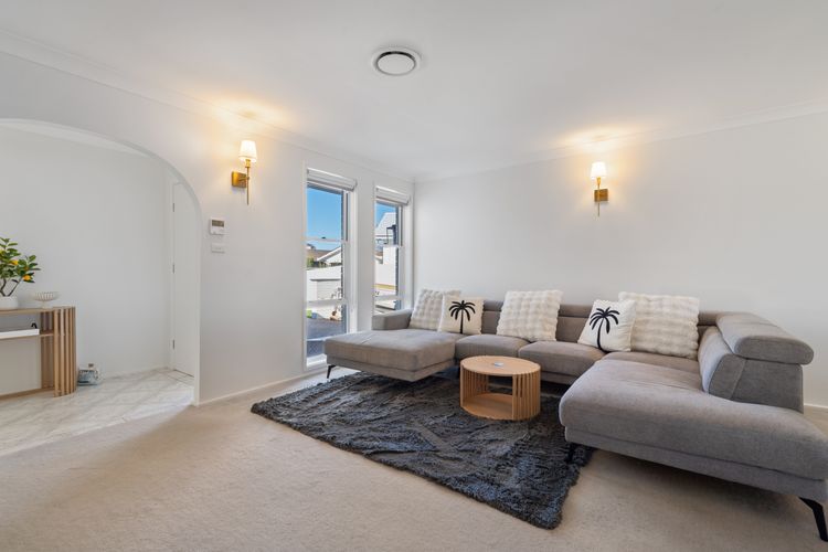 4 Murray Avenue