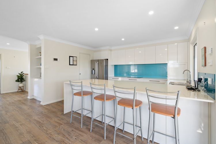 16 Cottesloe Circuit