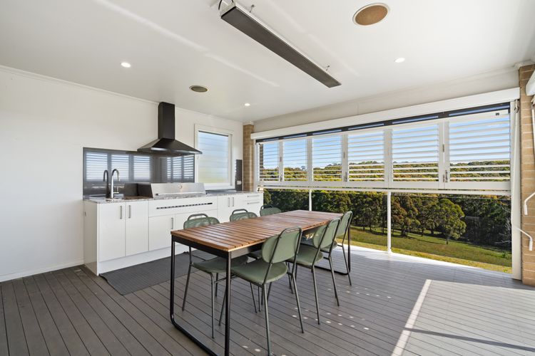 16 Cottesloe Circuit