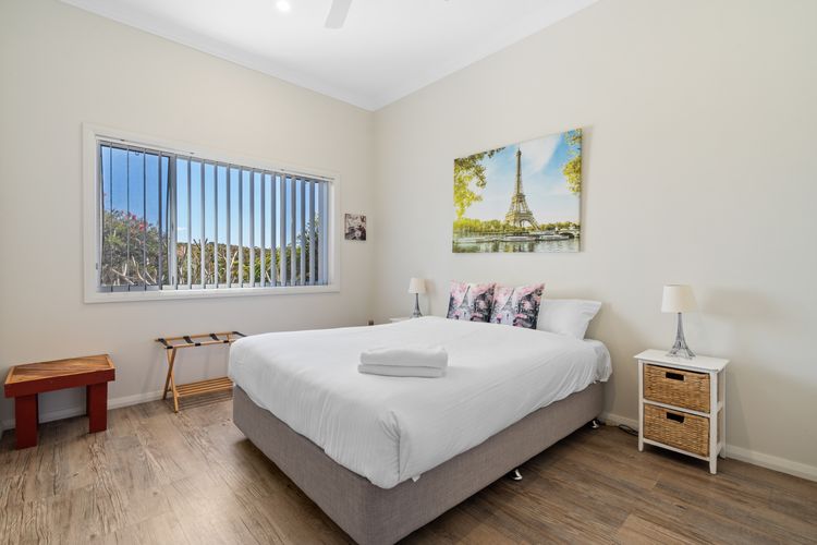 16 Cottesloe Circuit