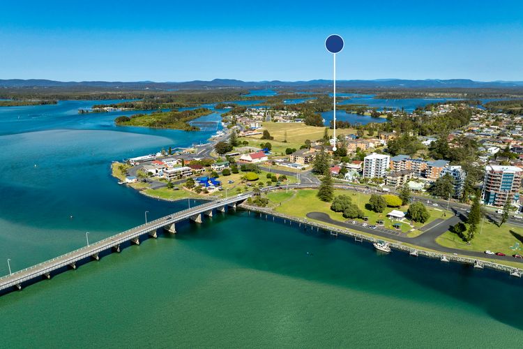 The Pines Coastal Retreat | Walk to Beach, BBQ, Sleeps 6