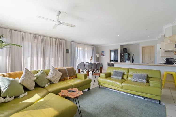 58 Saltwater Crescent