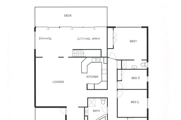 Stylish Coastal Charm at 15 Seaview Street