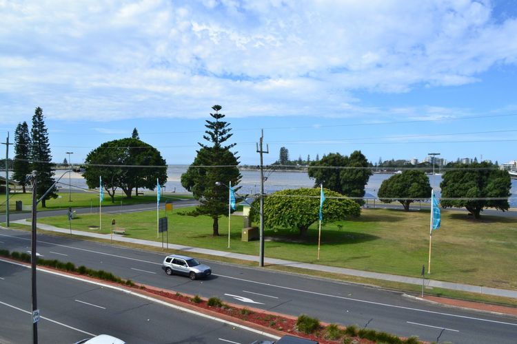 Oxley 8 at Tuncurry