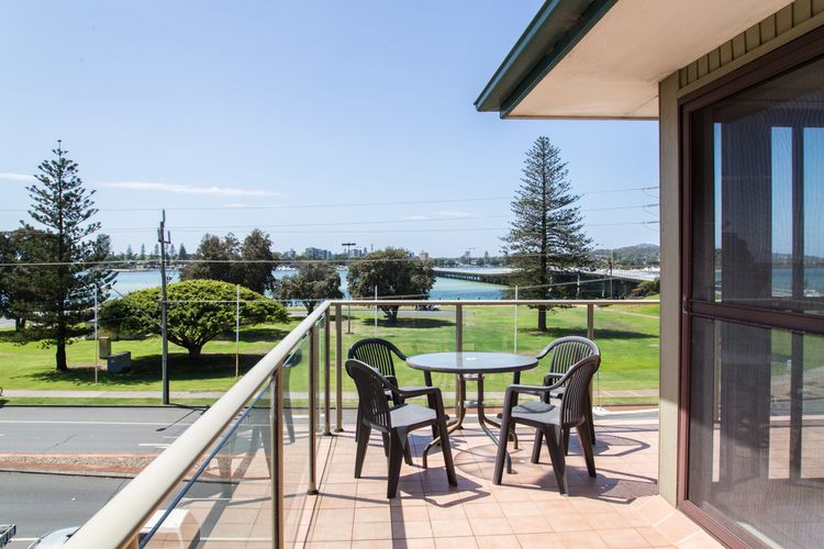 Oxley 8 at Tuncurry