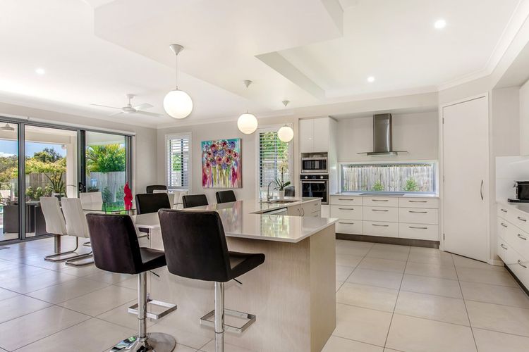 5 Aspera Place