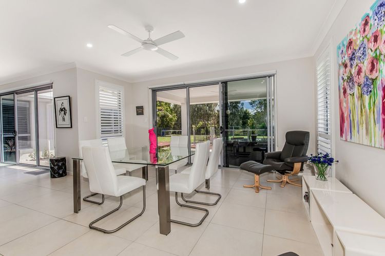 5 Aspera Place