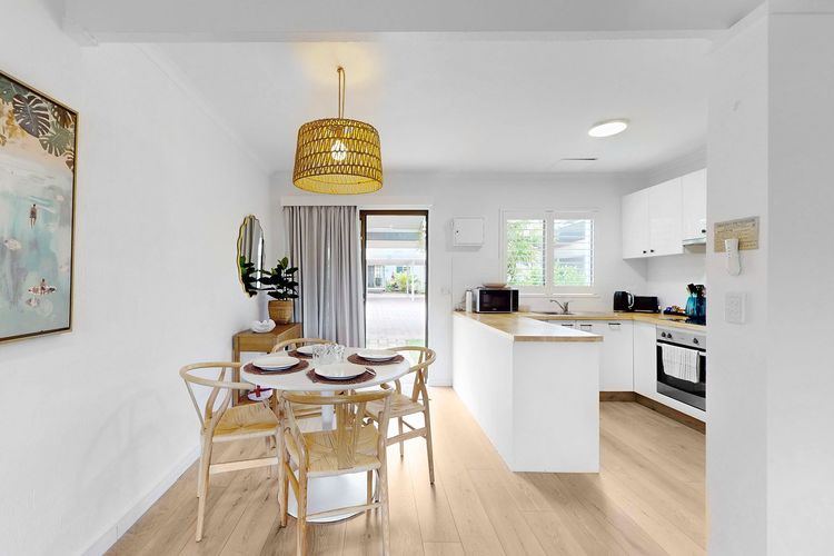 3 Noosa Sound