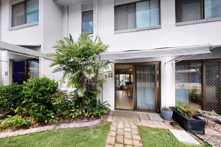 3 Noosa Sound