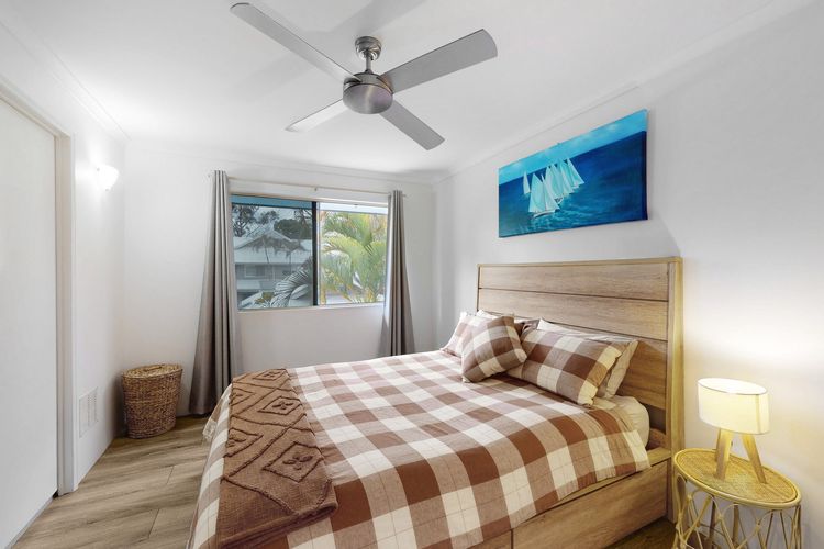 6 Pelican Beach Resort