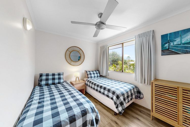 6 Pelican Beach Resort