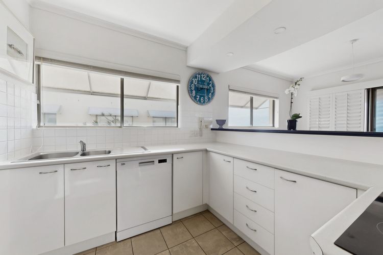 20 Sunseeker Lodge
