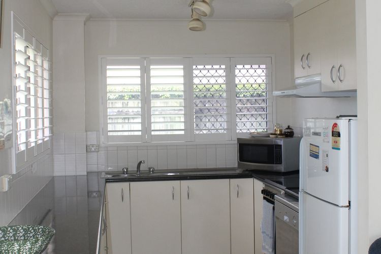 1 Aarons Villa