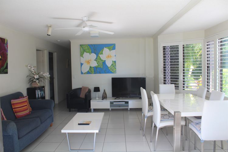 1 Aarons Villa
