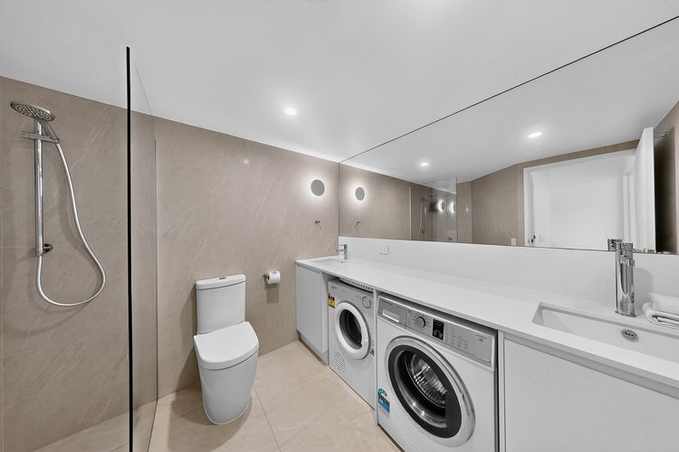 2 Noosa Moorings