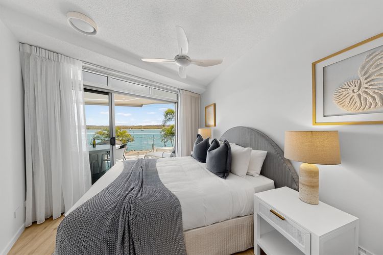2 Noosa Moorings