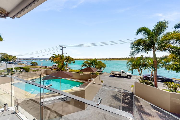 2 Noosa Moorings