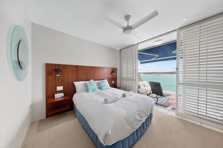 3 Mariners Point