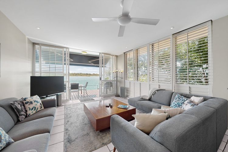 3 Mariners Point