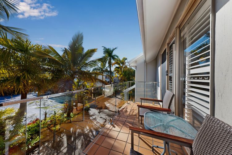 7 Pelican Beach Resort