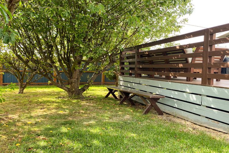 Mid-Century Coastal Retreat