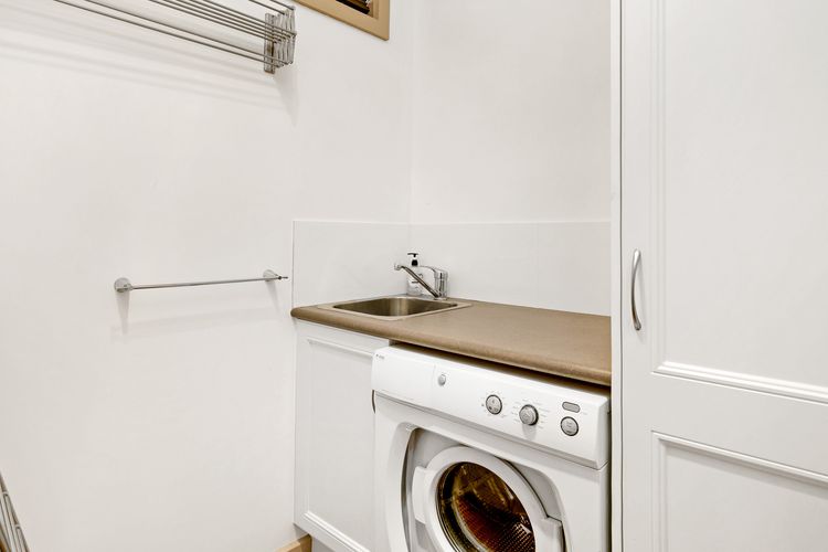 Broadwater by the Bay