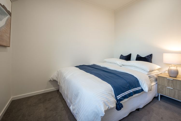 Phillip Sunshine Retreat