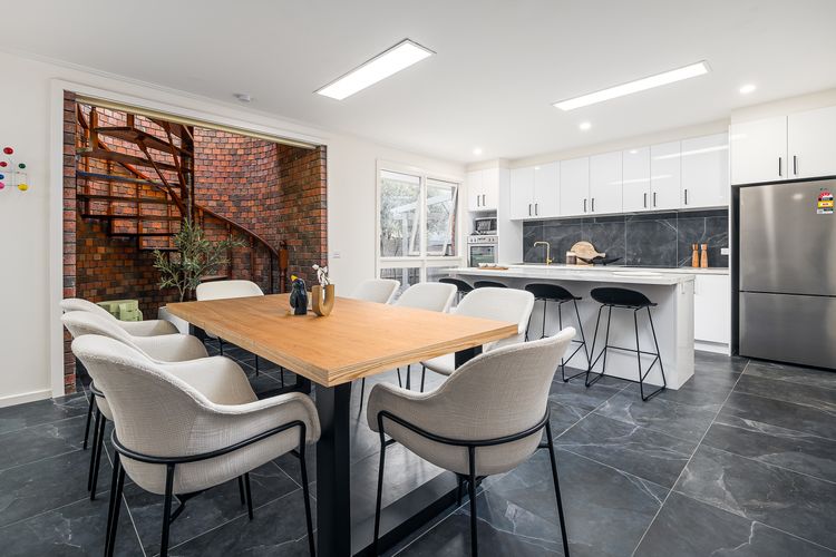 Phillip Sunshine Retreat