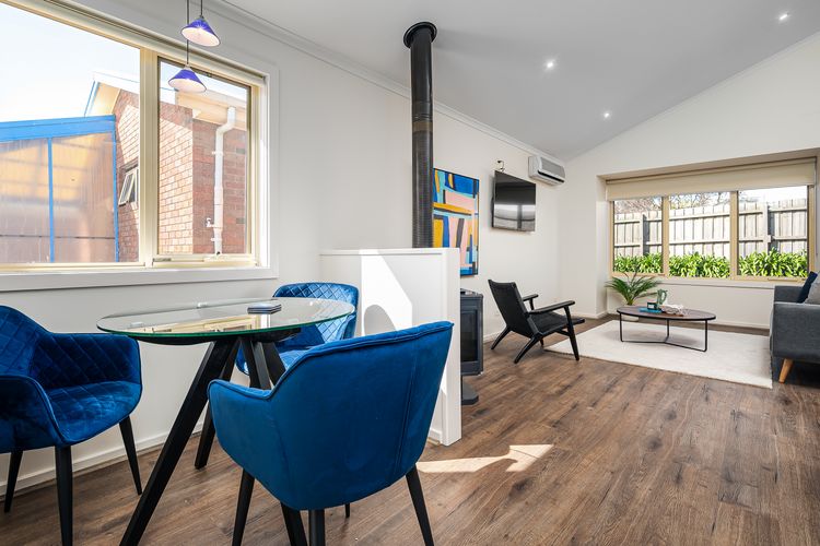 Sunshine Retreat Villa 2