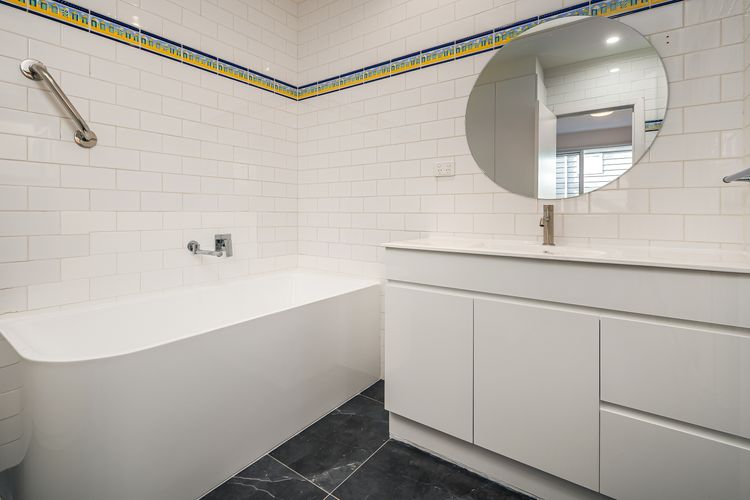 Sunshine Retreat Villa 7