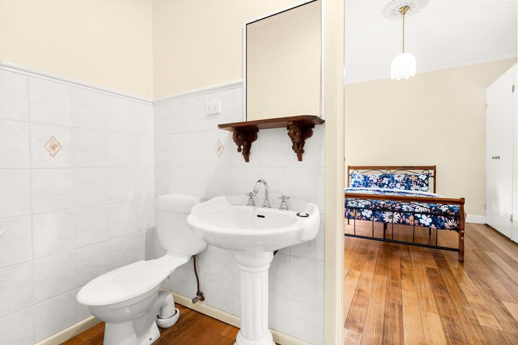 Cowes Garden Cottages