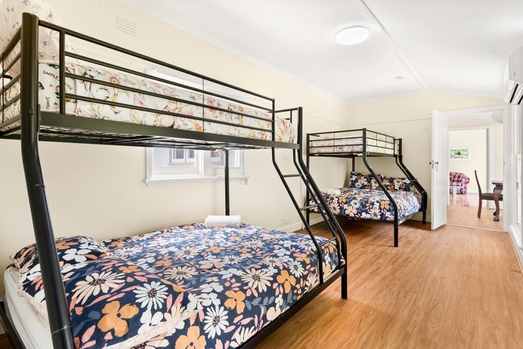 Cowes Garden Cottages