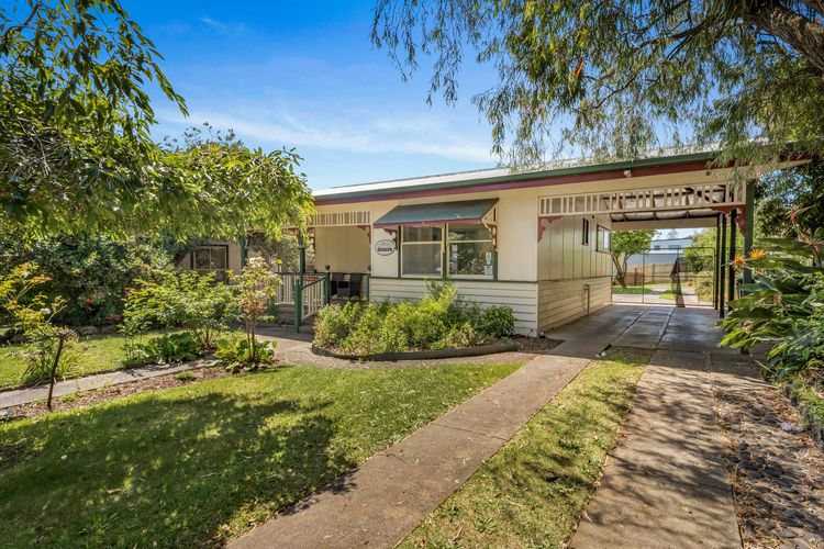 Cowes Garden Cottages