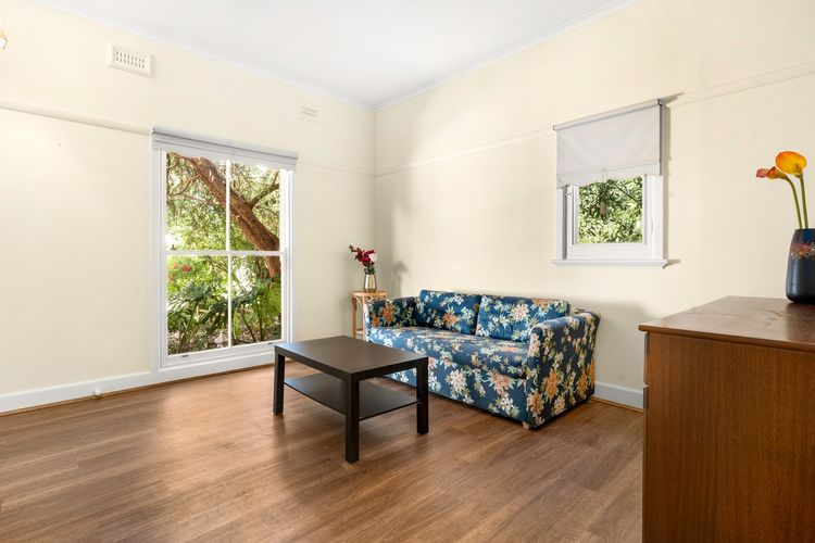 Cowes Garden Cottages