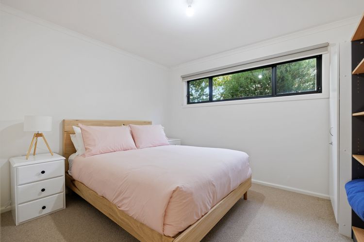 Broadwater Coastal Cottage