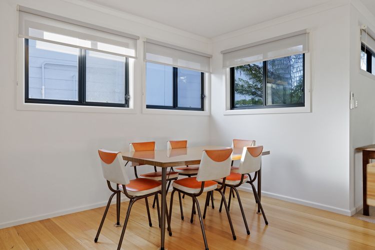 Broadwater Coastal Cottage