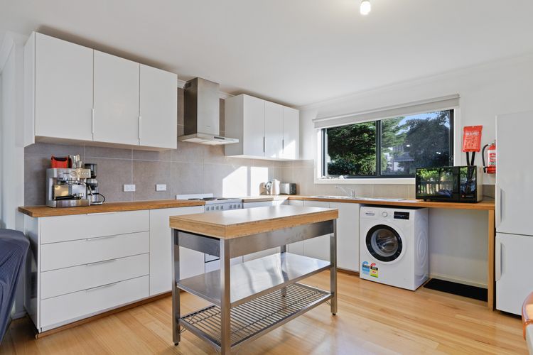 Broadwater Coastal Cottage