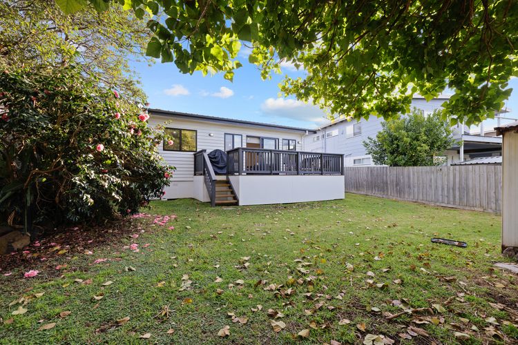 Broadwater Coastal Cottage