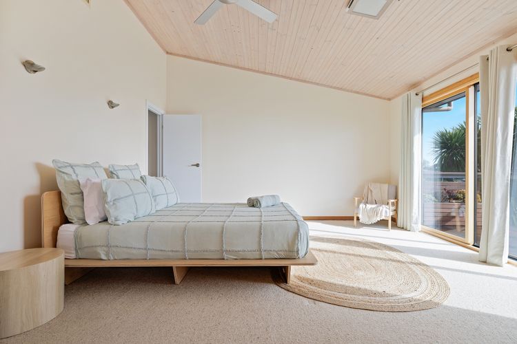 Bayside Oceanview Getaway