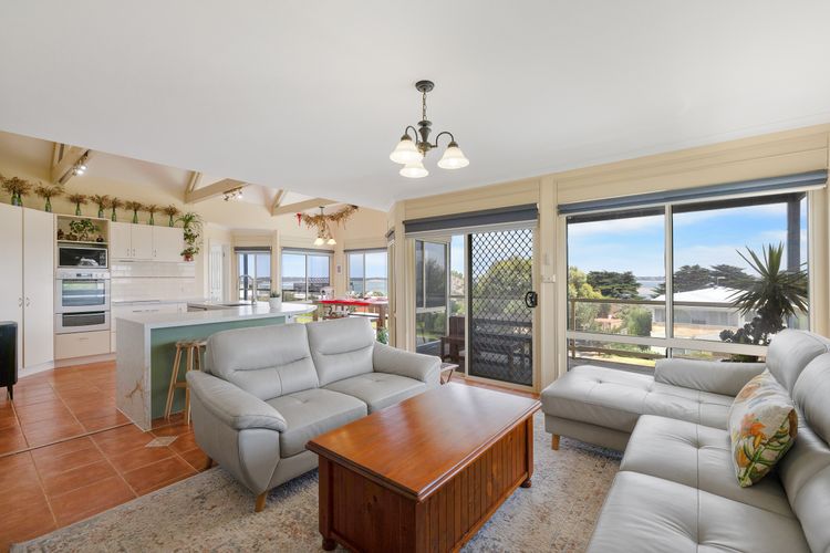 Oceanview Family Retreat