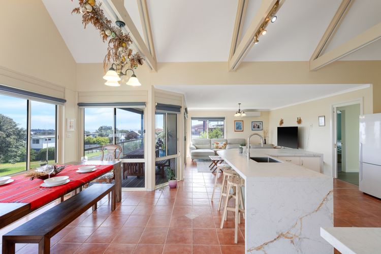 Oceanview Family Retreat