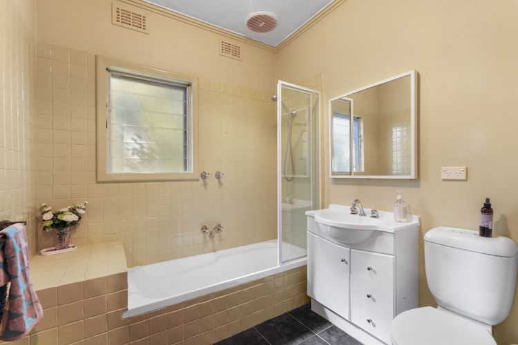 Red Gum Beach Retreat