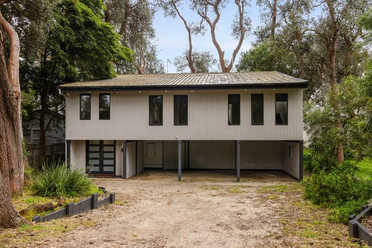 Banksia Waterfront Beachhouse