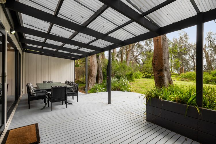 Banksia Waterfront Beachhouse