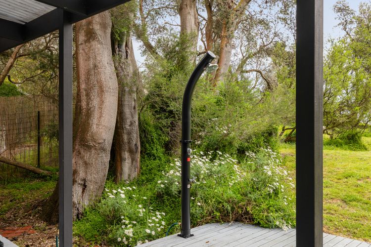 Banksia Waterfront Beachhouse